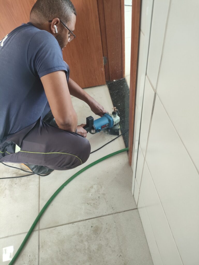 Empresa de limpeza de pisos em Goiânia - restauração de piso de alto tráfego em Goiânia