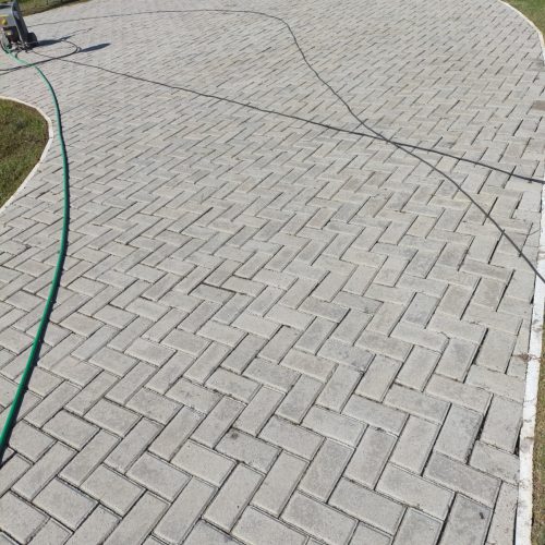 limpeza de piso com máquina profissional em Goiânia